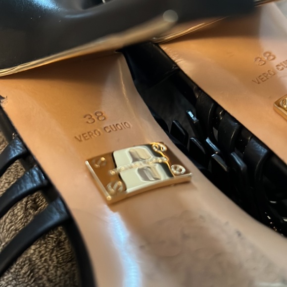 Michael Kors black heels. - Picture 6 of 10